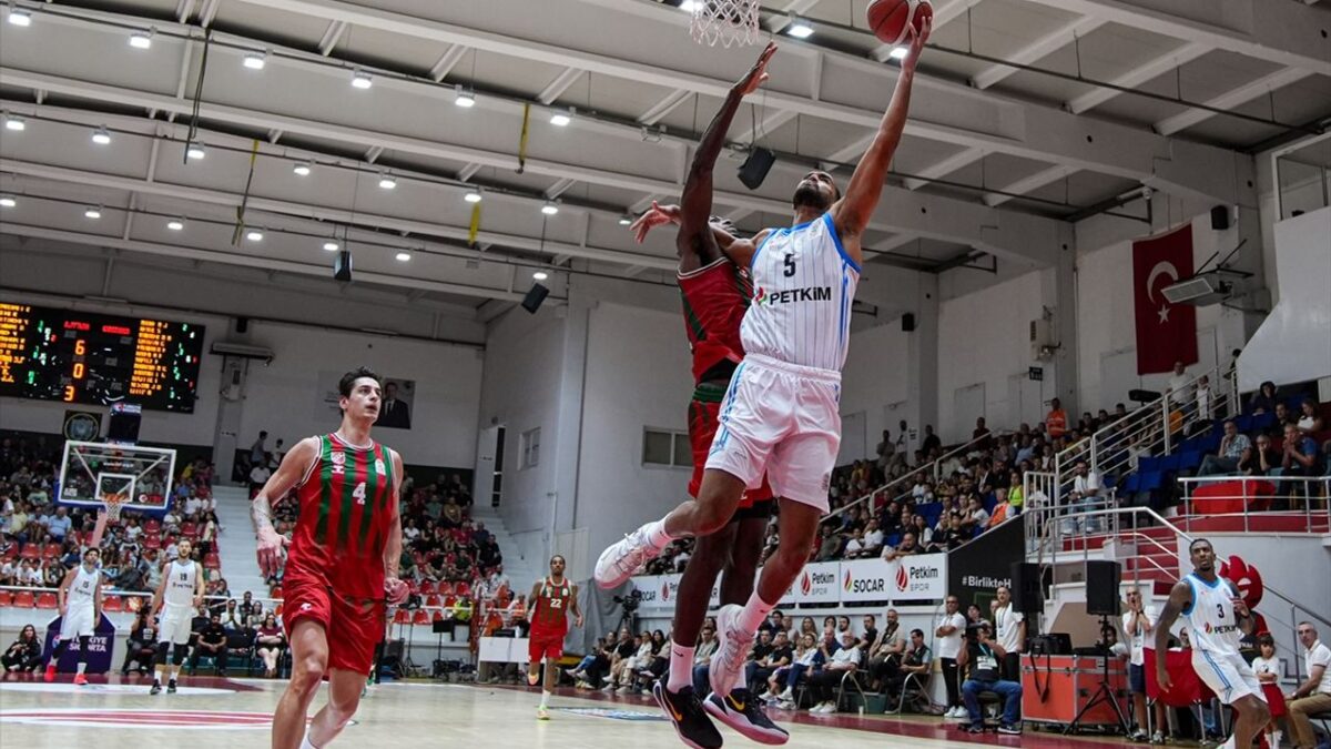 İzmir derbisinde galip Petkimspor! İzmir derbisinde galip Petkimspor!