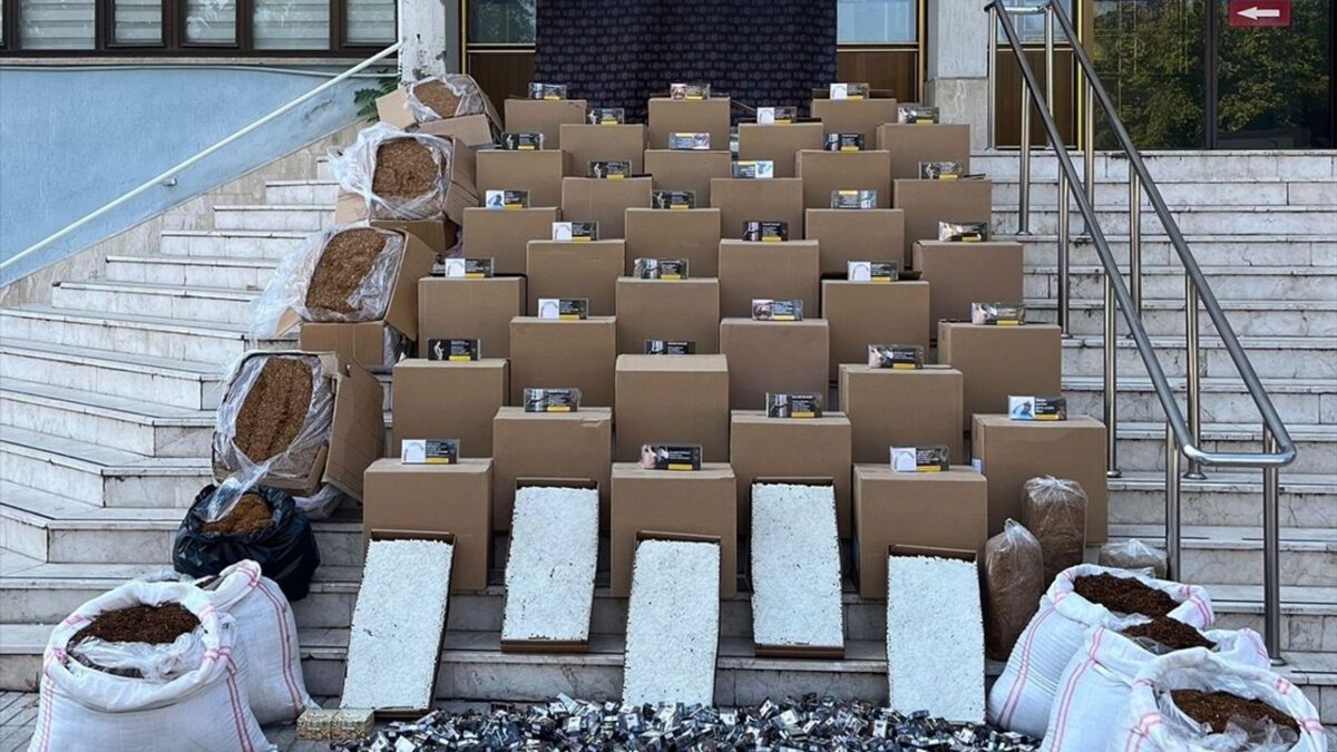 Kaçak sigara operasyonunda 1 şüpheli yakalandı Kaçak sigara operasyonunda 1 şüpheli yakalandı