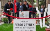 CHP lideri Özel’den Ferdi Zeyrek’in kabrine ziyaret CHP lideri Özel’den Ferdi Zeyrek’in kabrine ziyaret