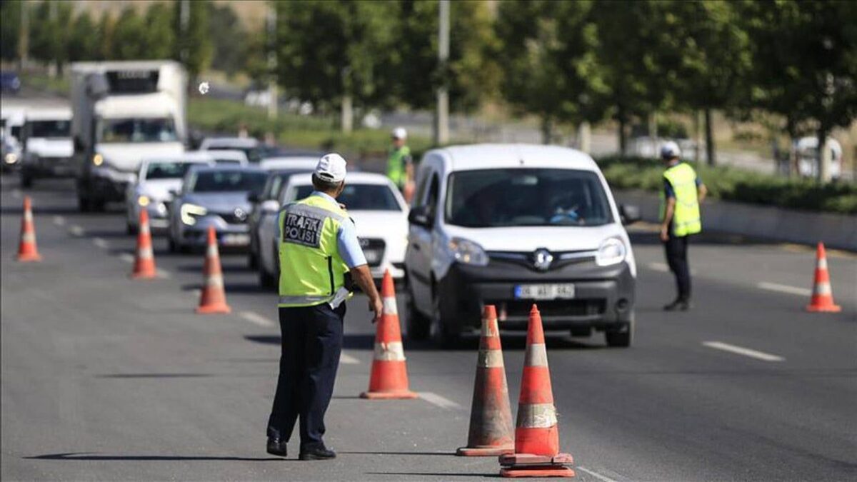 Sosyal medyaya da trafik cezası geliyor!