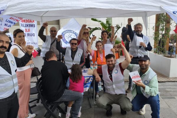 “1 güne 17 yıl fark” tepkisi: Kademeli emeklilik ç... “1 güne 17 yıl fark” tepkisi: Kademeli emeklilik ç...