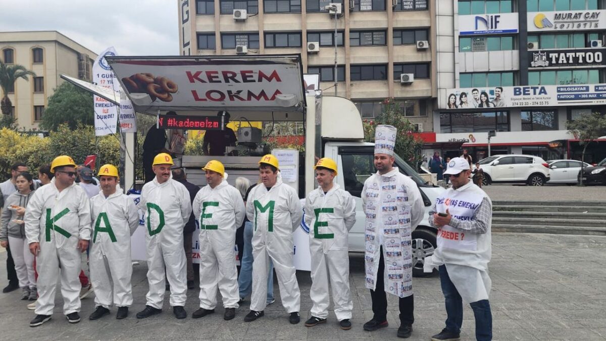 Lokma döküp, Cumhurbaşkanı’na seslendiler: Üvey evlat muamelesi son bulsun! Lokma döküp, Cumhurbaşkanı’na seslendiler: Üvey evlat muamelesi son bulsun!