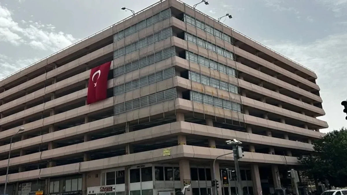 Büyükşehir yönetiminden çekiliyor… Çankaya Otoparkı açıldı!