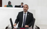 CHP’li Arslan’dan Bakan Tekin’e ‘İzmir’deki okullarda su akmıyor’ yanıtı! CHP’li Arslan’dan Bakan Tekin’e ‘İzmir’deki okullarda su akmıyor’ yanıtı!