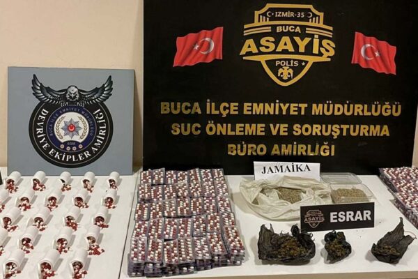 İzmir’de uyuşturucu operasyonu: 1 tutuklama İzmir’de uyuşturucu operasyonu: 1 tutuklama