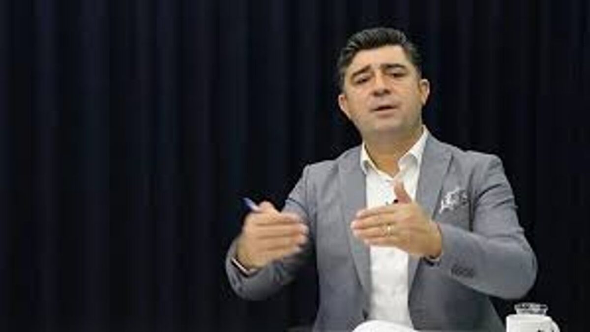 Yücel ve Bakan’ın MYK’ya alınmamasına Araştırmacı Yaldız’dan yorum: Cemil Tugay’ın etkisi var! Yücel ve Bakan’ın MYK’ya alınmamasına Araştırmacı Yaldız’dan yorum: Cemil Tugay’ın etkisi var!
