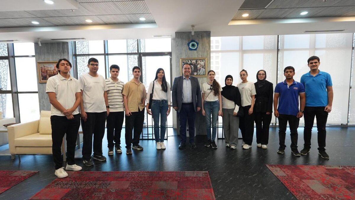 Manisa Büyükşehir Belediyesi’nden öğrencilere müjde Manisa Büyükşehir Belediyesi’nden öğrencilere müjde