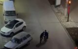 Park halindeki motosikleti çalan 3 çocuk yakalandı Park halindeki motosikleti çalan 3 çocuk yakalandı