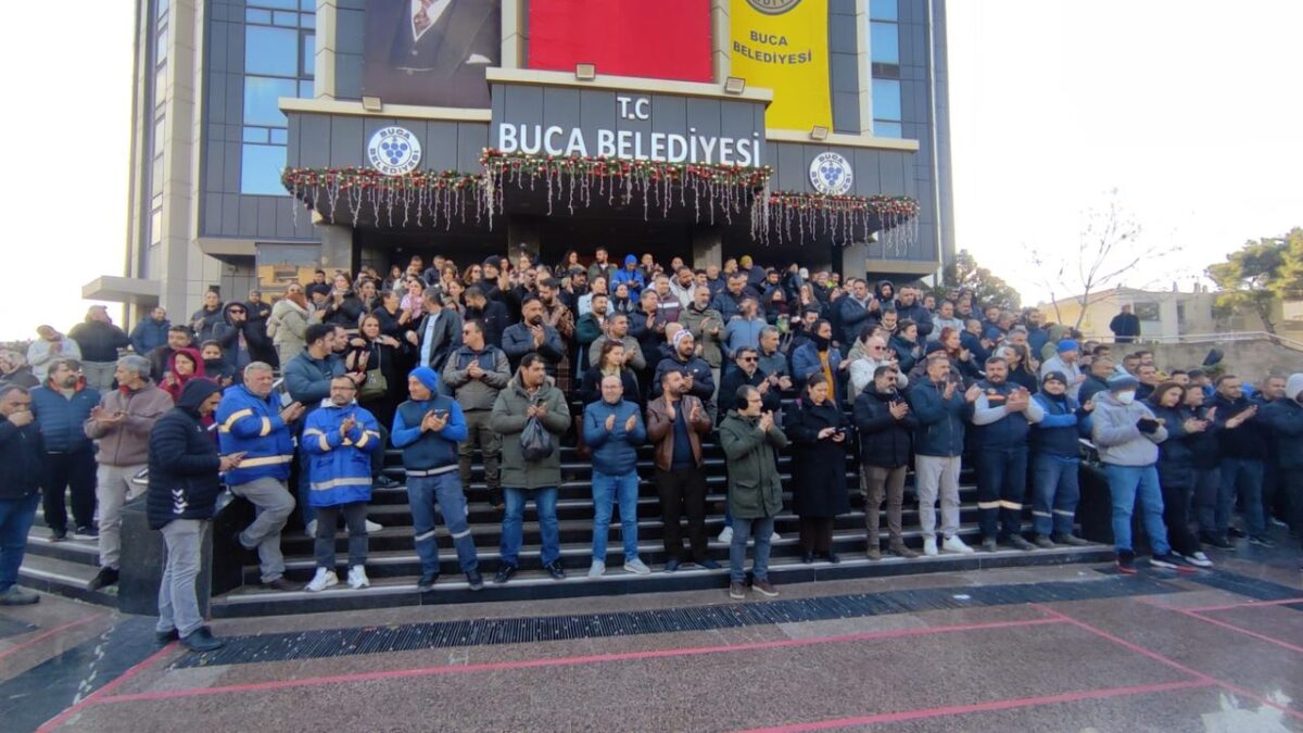 Buca 2026’ya grevle giriyor… İşçiye ‘para yok’, bürokrata ‘Kiğılı paketi’ var! Buca 2026’ya grevle giriyor… İşçiye ‘para yok’, bürokrata ‘Kiğılı paketi’ var!