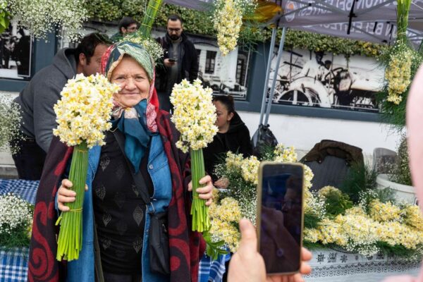 Mis kokulu festival başladı! Mis kokulu festival başladı!