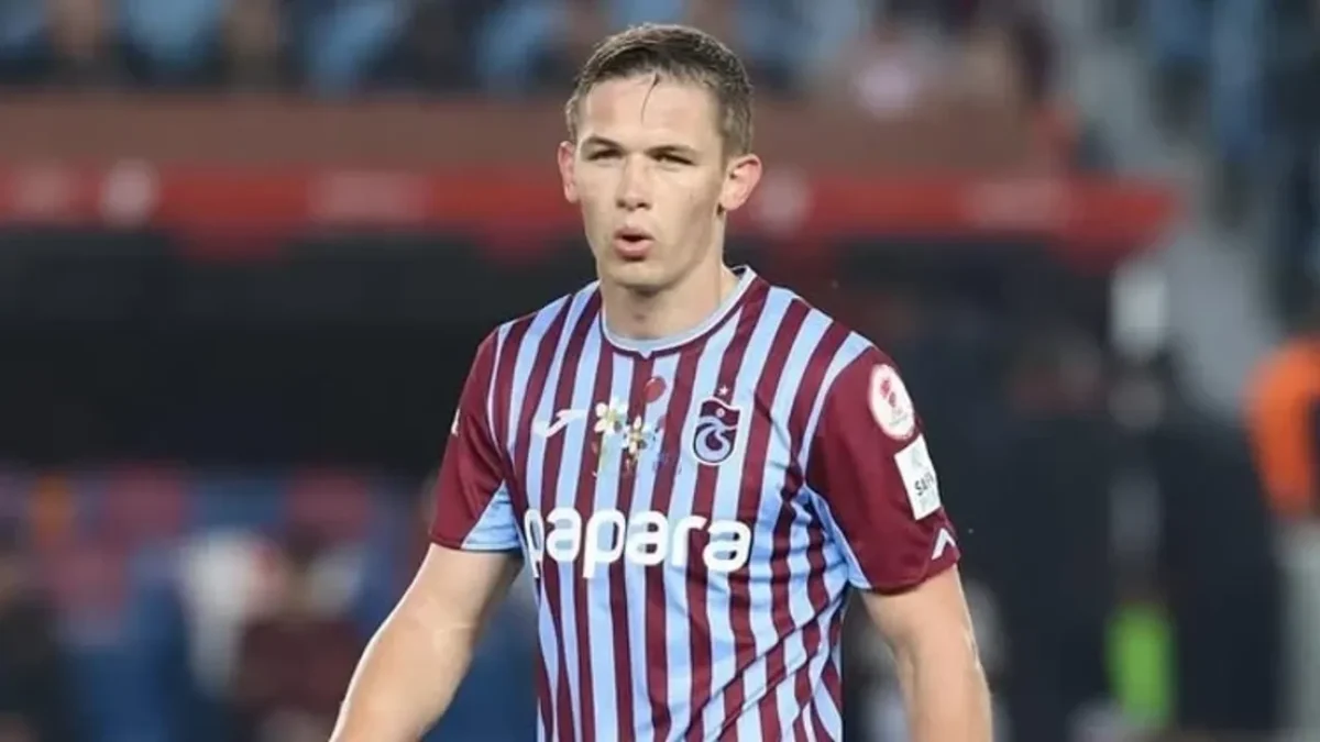 Trabzonspor’da ayrılık resmileşti: İşte bonservis bedeli Trabzonspor’da ayrılık resmileşti: İşte bonservis bedeli