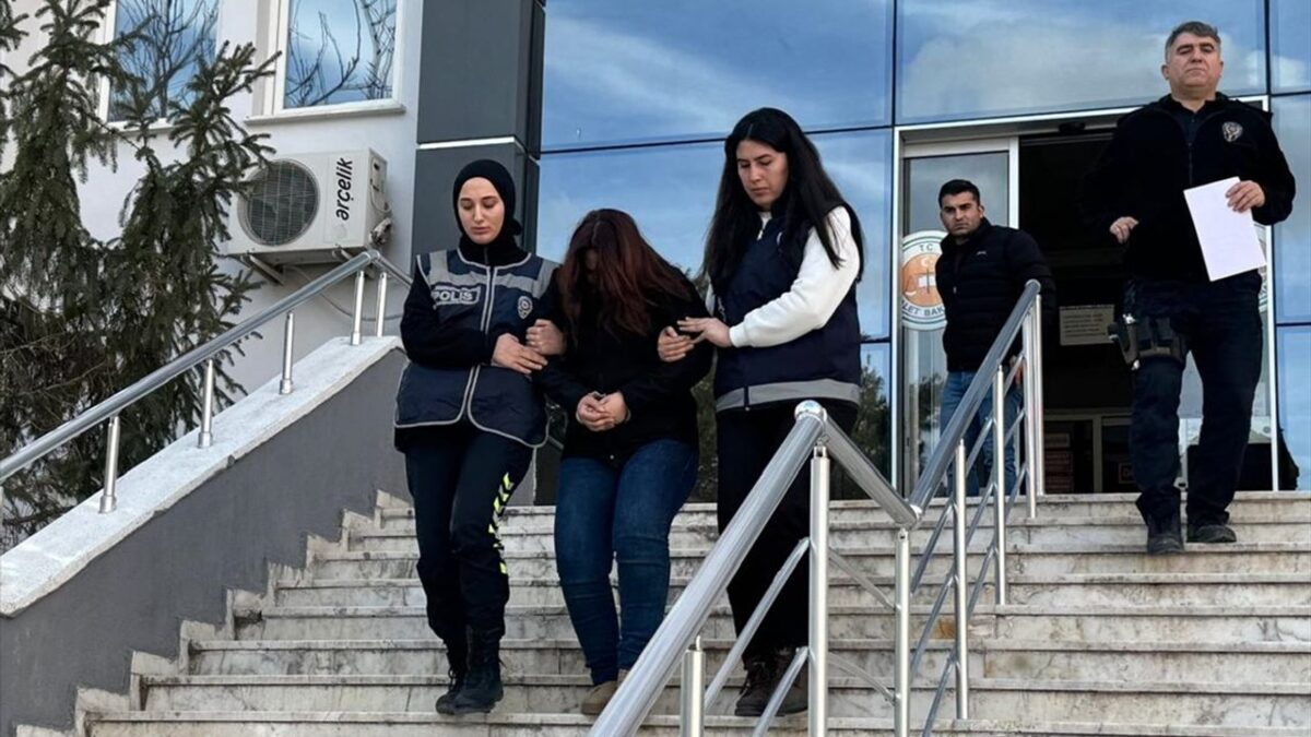 5 günlük bebeğe şiddet uygulayan hemşire tutuklandı