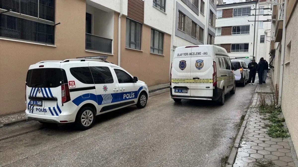 27 yaşındaki genç evinde ölü bulundu 27 yaşındaki genç evinde ölü bulundu