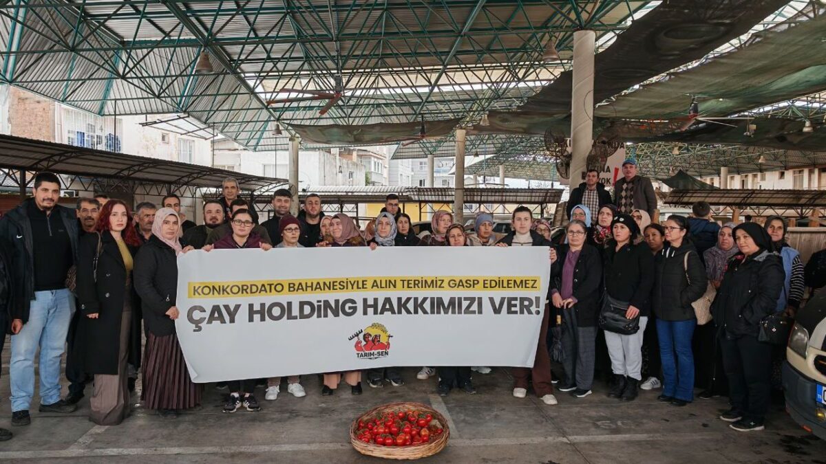 Aydın’da sera işçilerinden Çay Holding’e tepki! Aydın’da sera işçilerinden Çay Holding’e tepki!