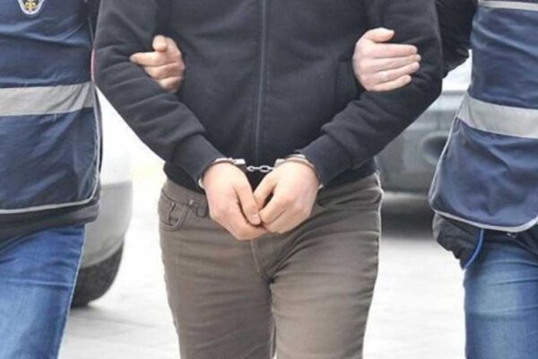 Muğla’da uyuşturucu operasyonu: 3 zanlı tutu... Muğla’da uyuşturucu operasyonu: 3 zanlı tutu...