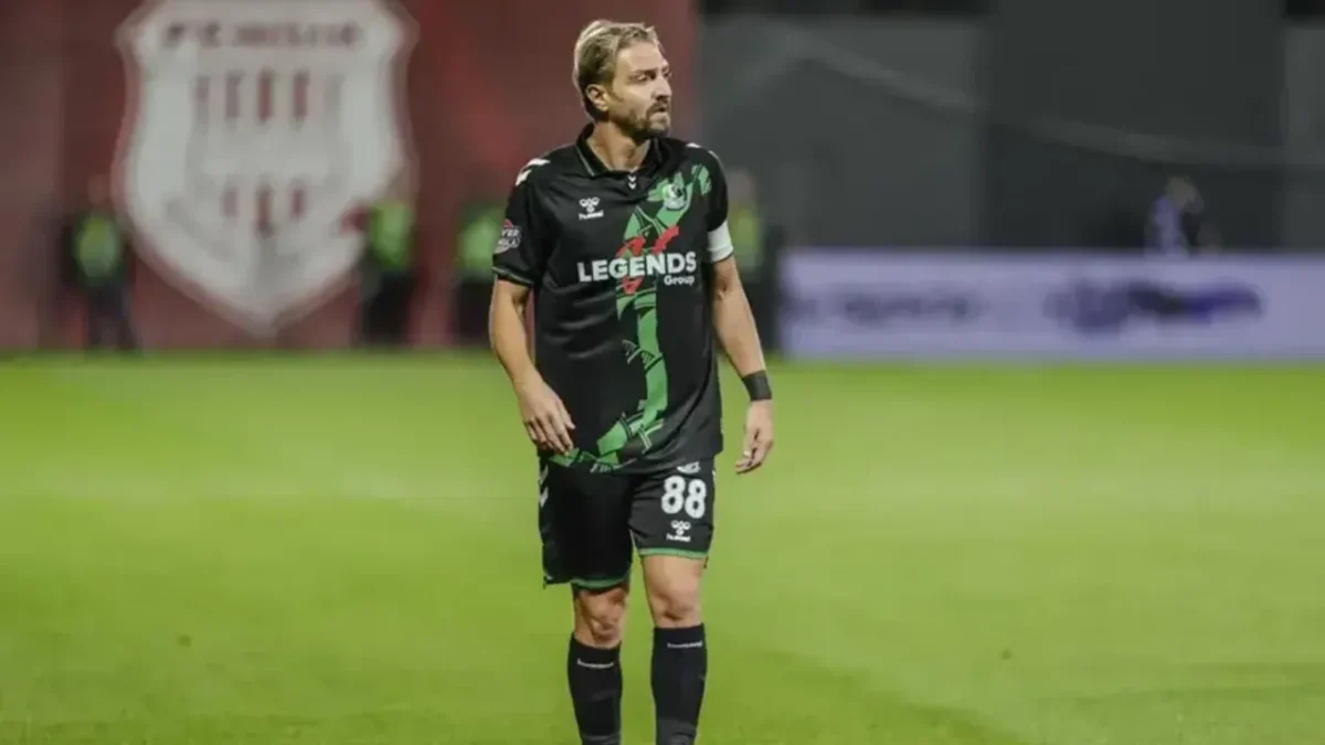 Caner Erkin’e 12 maçta dördüncü kırmızı kart!