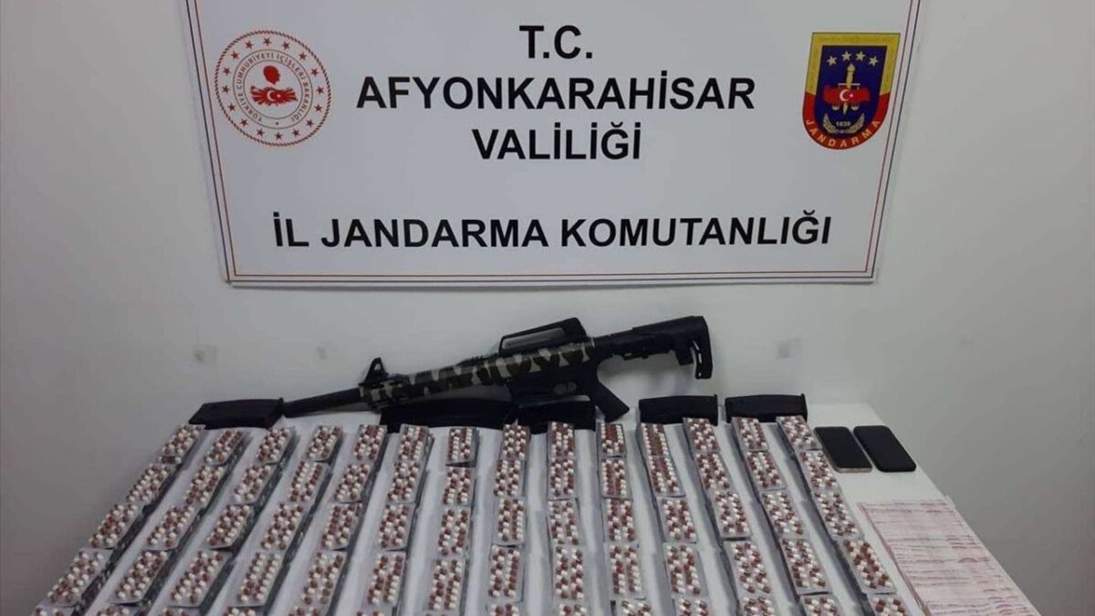 Afyon’da zehir operasyonu… 4 tutuklama