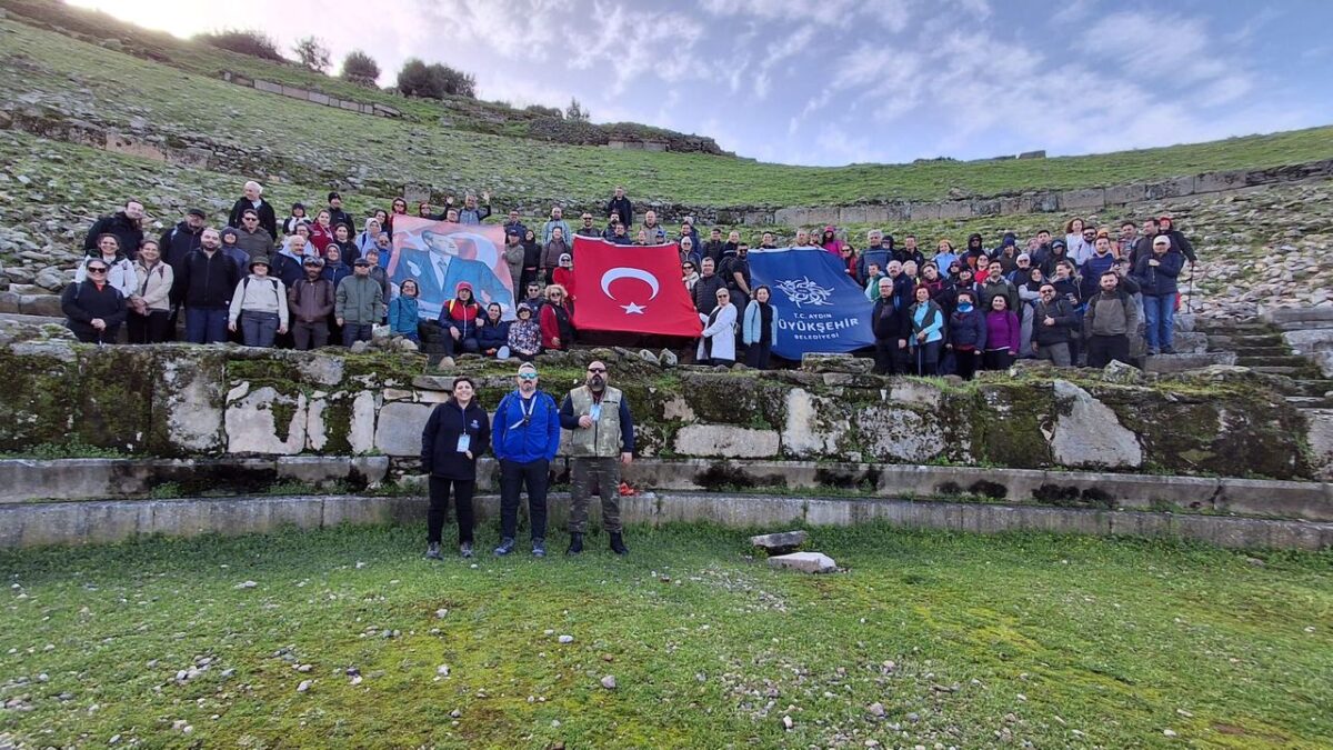 Aydınlılar, Alabanda’yı gezdi Aydınlılar, Alabanda’yı gezdi