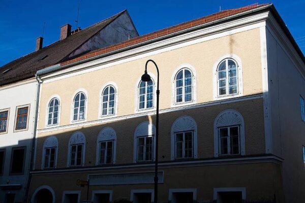Hitler’in doğduğu evle ilgili karar verildi Hitler’in doğduğu evle ilgili karar verildi