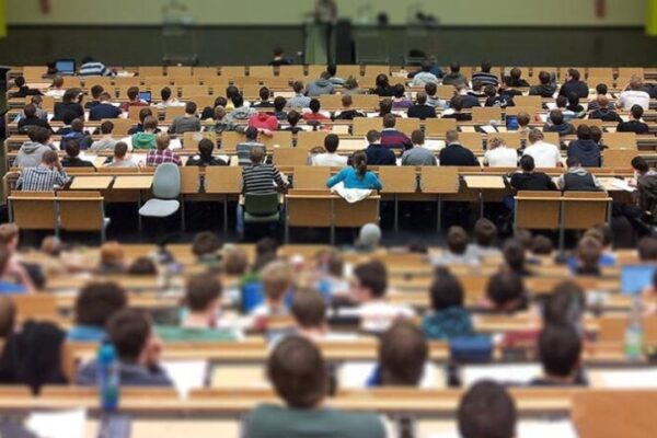 YÖK’ten diploma kararı: Binlerce öğrenciyi i... YÖK’ten diploma kararı: Binlerce öğrenciyi i...