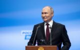 Putin’den enerji şirketlerine talimat: Ek geliri borç ödemeye ayırın Putin’den enerji şirketlerine talimat: Ek geliri borç ödemeye ayırın