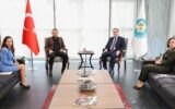 Manisa ziyaretinde dikkat çeken detay! Manisa ziyaretinde dikkat çeken detay!