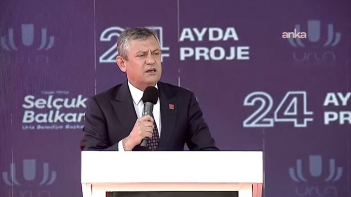 Özel’den Urla’da mesaj seli! Özel’den Urla’da mesaj seli!