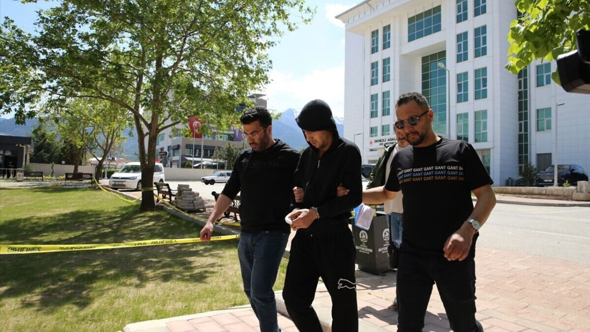 Tartıştığını arkadaşını bıçakla öldürmüştü… Tutuklandı!