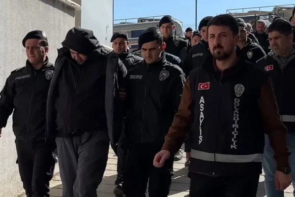 Akademisyenden sahte evrakla 521 milyon TL’l... Akademisyenden sahte evrakla 521 milyon TL’l...