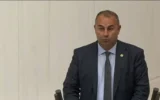 CHP’li Arslan’dan toplantıya katılmayan başkan ve vekillere sitem: Zorla mı göreve geldiniz?
