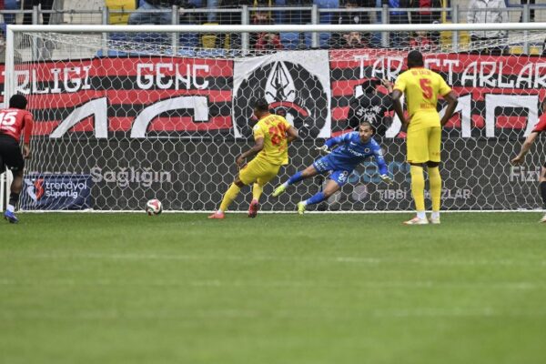Göztepe 6 hafta sonra galip! Göztepe 6 hafta sonra galip!