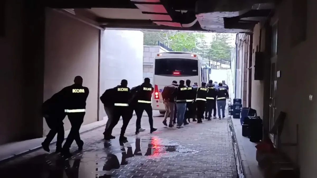 Denetimli Serbestlik Müdürlüğü’ne “rüşvet” operasyonu: 9 kişi tutuklandı