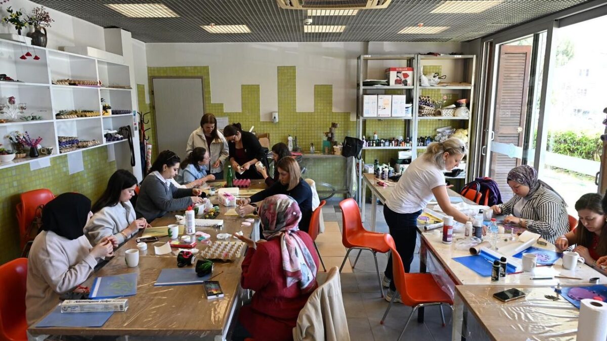 Ücretsiz workshoplara vatandaşlardan yoğun ilgi! Ücretsiz workshoplara vatandaşlardan yoğun ilgi!