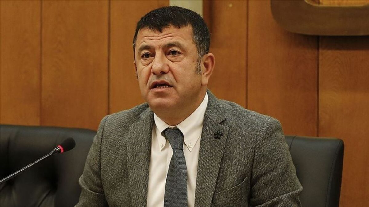 CHP’li Ağbaba ‘Egeşehir operasyonu’ için konuştu, o ismi savundu: Her şeyine kefil olurum! CHP’li Ağbaba ‘Egeşehir operasyonu’ için konuştu, o ismi savundu: Her şeyine kefil olurum!
