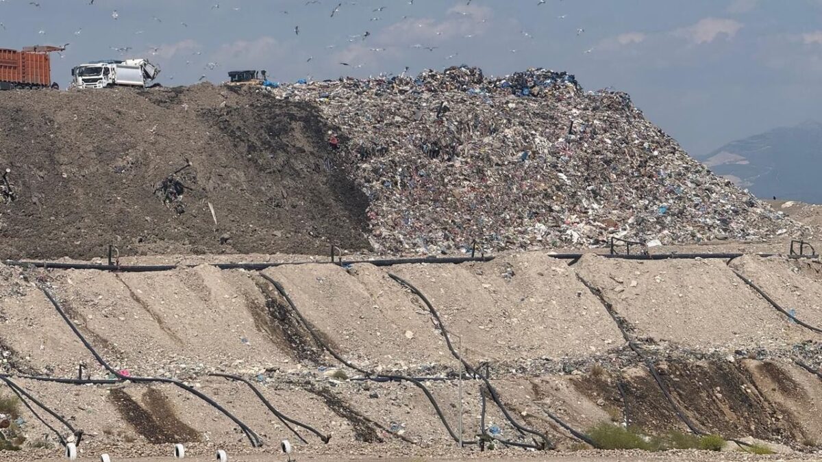 Bergama’nın vahşi depolaması meclis gündeminde!