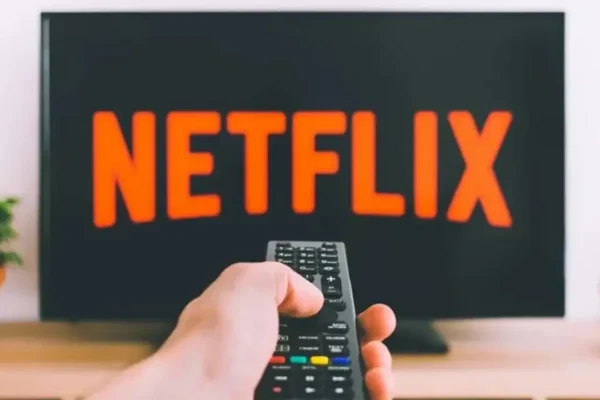 Türk öğretmen davayı kazandı: Netflix, tazminat öd... Türk öğretmen davayı kazandı: Netflix, tazminat öd...