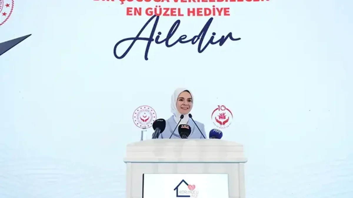 11 bin 22 çocuk koruyucu ailelerinin yanında 11 bin 22 çocuk koruyucu ailelerinin yanında