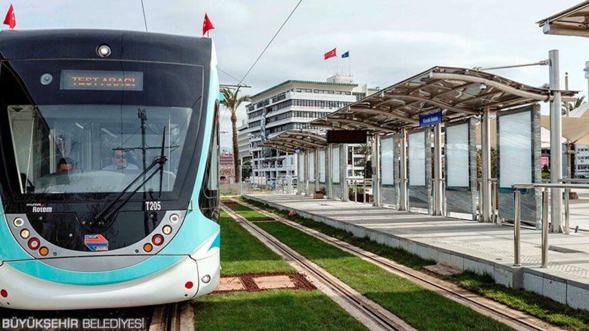 Tramvay seferleri normale döndü Tramvay seferleri normale döndü