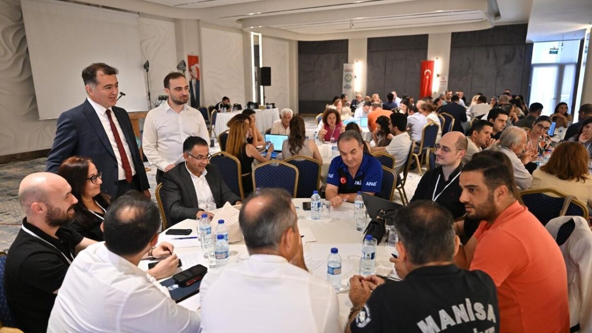Manisa’nın iklim riskleri masaya yatırıldı Manisa’nın iklim riskleri masaya yatırıldı