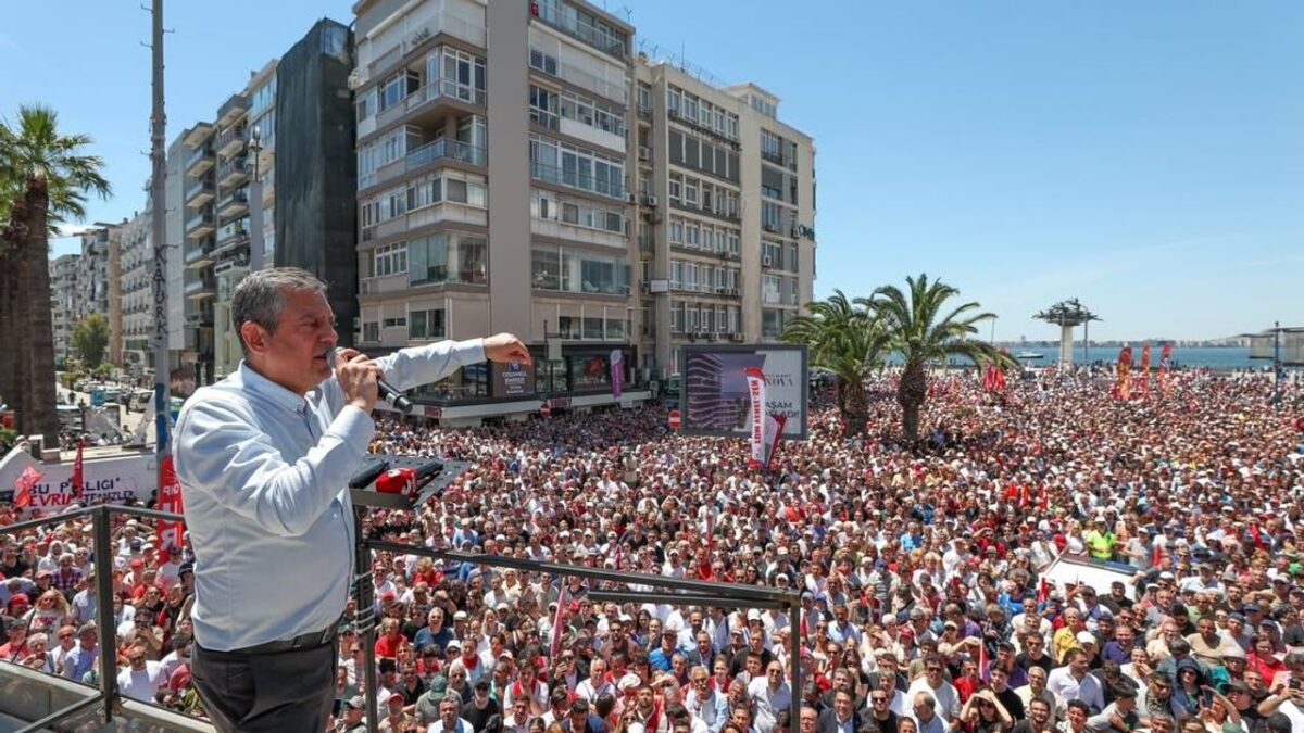 Özel’in İzmir programına rötar! Özel’in İzmir programına rötar!