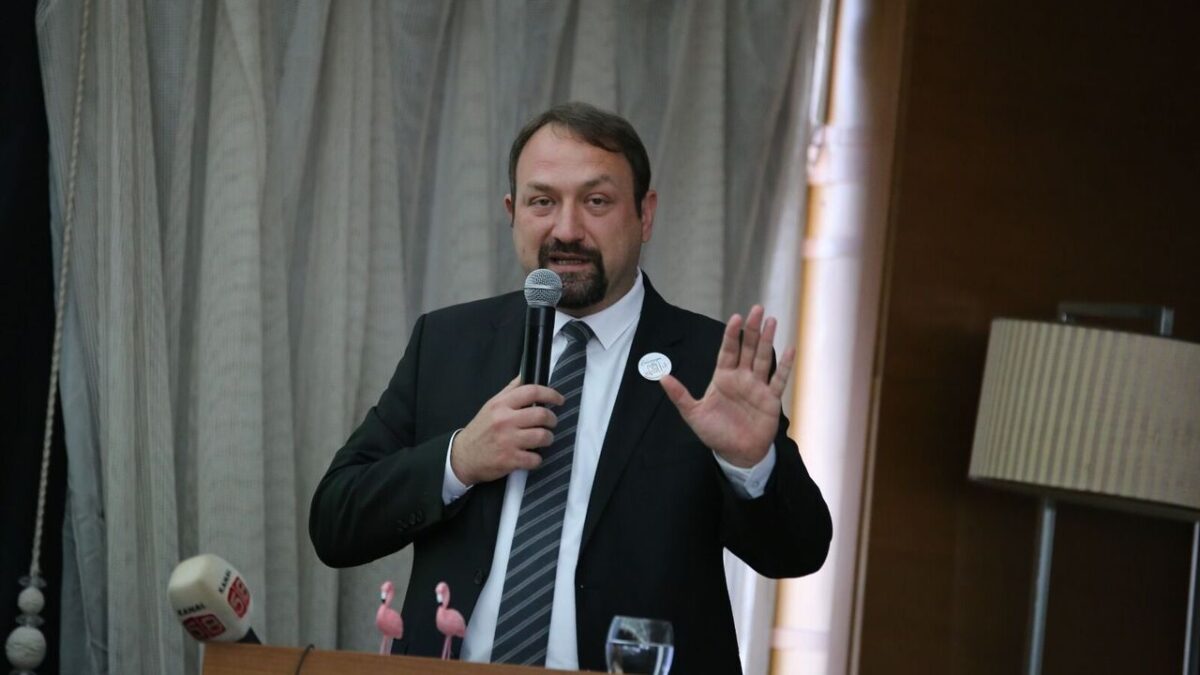 Ve Başkan Gümrükçü fiilen göreve başladı… İlk temas kimlerle?