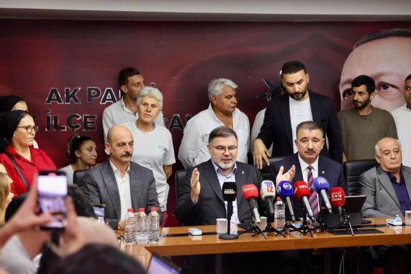 Saygılı’dan 2029 hedefi: İzmir’i AK Parti’nin guru... Saygılı’dan 2029 hedefi: İzmir’i AK Parti’nin guru...