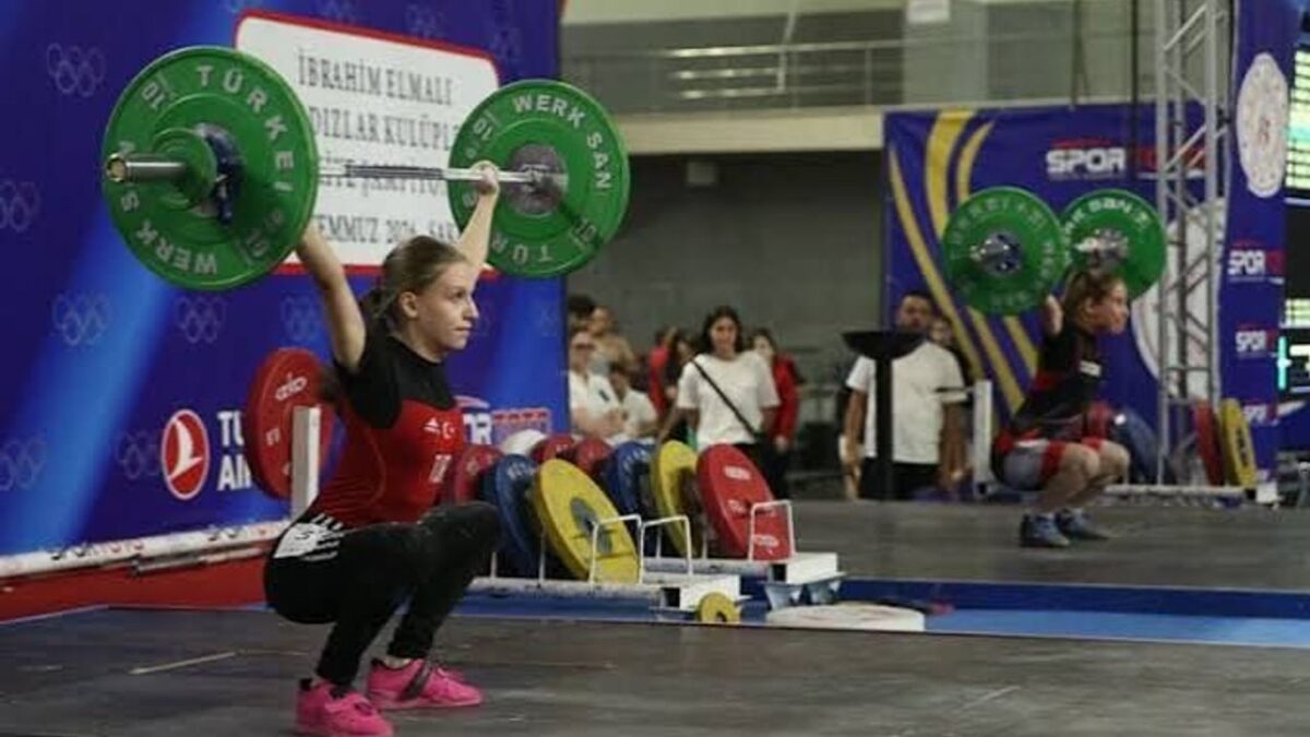 Yıldızlar Kulüpler Türkiye Halter Şampiyonası başladı! Yıldızlar Kulüpler Türkiye Halter Şampiyonası başladı!
