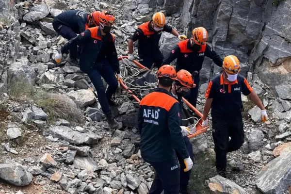 Kekik toplamaya çıkmıştı: Dağda cansız bedeni bulu... Kekik toplamaya çıkmıştı: Dağda cansız bedeni bulu...