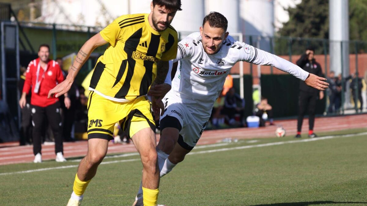 Aliağa FK’da Veli ve Mert yeni takımlarıyla imzaladı Aliağa FK’da Veli ve Mert yeni takımlarıyla imzaladı