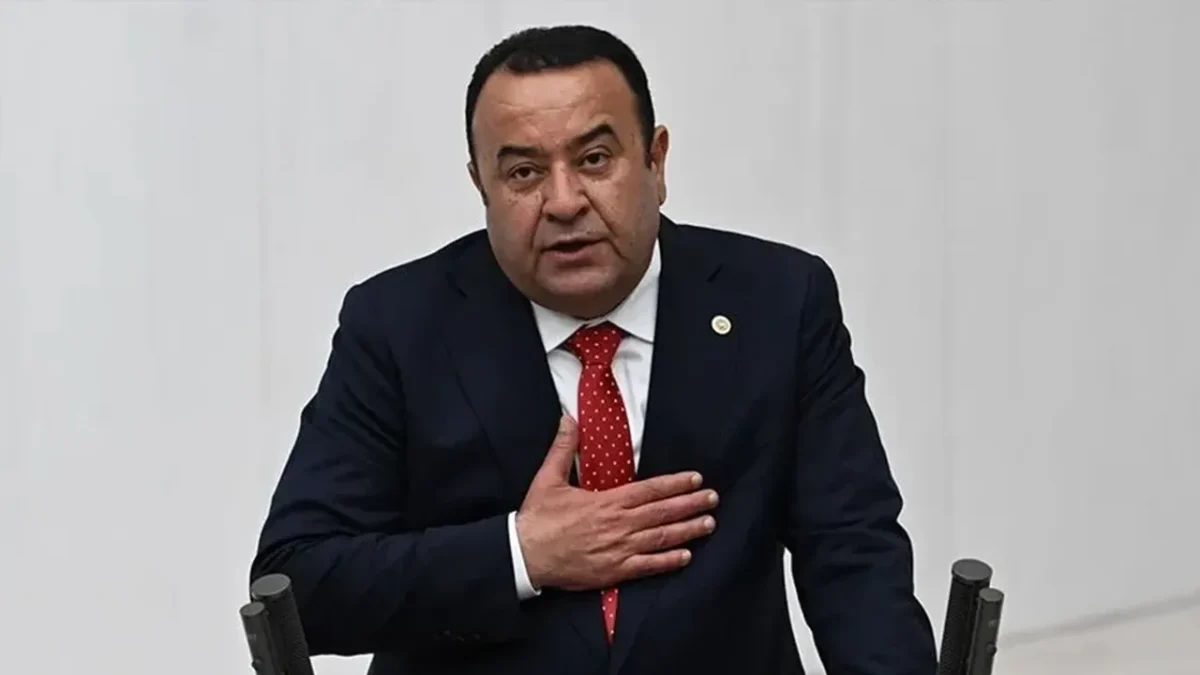 Ankara Milletvekili Adnan Beker CHP’den istifa etti!