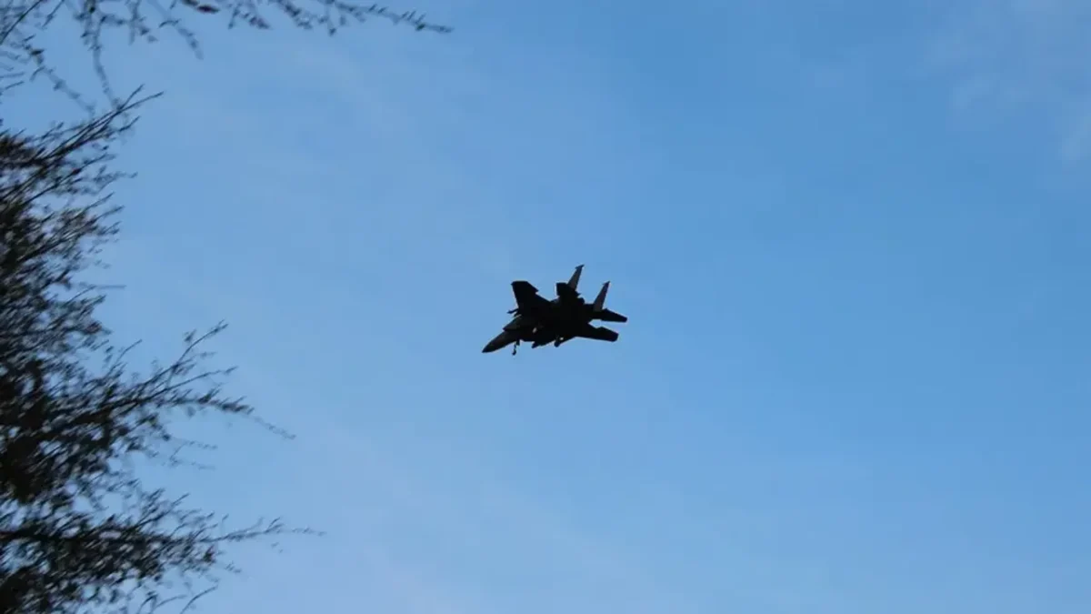 İranlı pilotlar Katar tarafından esir alındı İranlı pilotlar Katar tarafından esir alındı