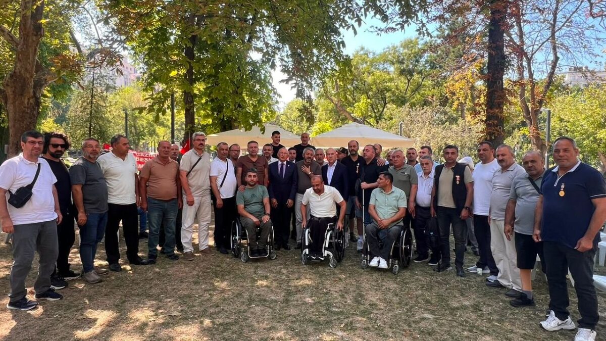 YENİ Partili Bakan: “Gazinin karşısına barikat değil, devletin adaleti ve vefası çıkmalıdır”