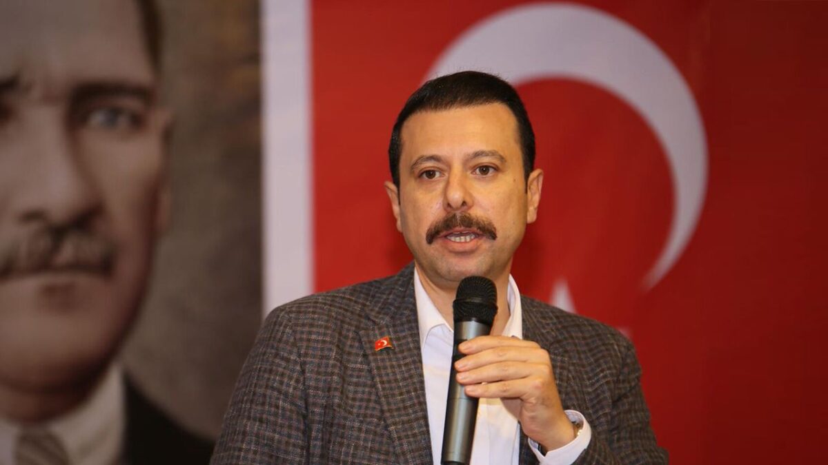 Kaya’dan Ösen’in ‘İEF’ açıklamasına tepki: “Sorumlusu Büyükşehir ve İZFAŞ” Kaya’dan Ösen’in ‘İEF’ açıklamasına tepki: “Sorumlusu Büyükşehir ve İZFAŞ”