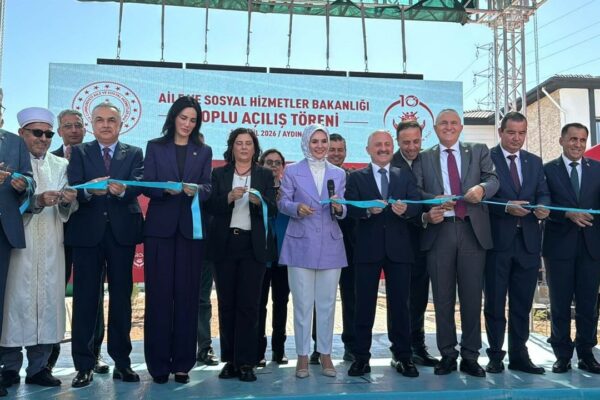 Bakan Göktaş açıkladı: Aydın’a 20,4 milyar liralık... Bakan Göktaş açıkladı: Aydın’a 20,4 milyar liralık...